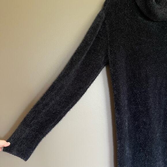 BANANA REPUBLIC EYELASH SWEATER DRESS Black Size Medium Turtleneck Classic Chic - Picture 6 of 15